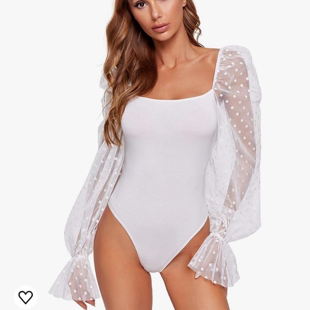 Women's long-sleeved bodysuit with round neckline